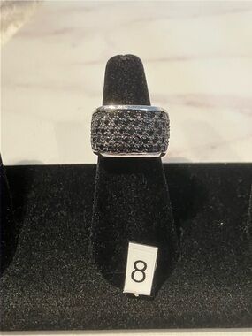 Silver tone Black Pave soft geometric Band Ring - Black unisex size 8